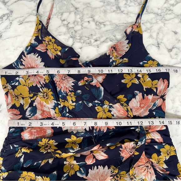 Lulus Stunning Soiree Navy Blue Floral Print Ruched Midi Dress Ruffles Medium - Picture 12 of 16